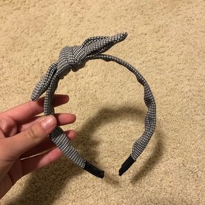 URBAN OUTFITTERS ☁️ houndstooth headband